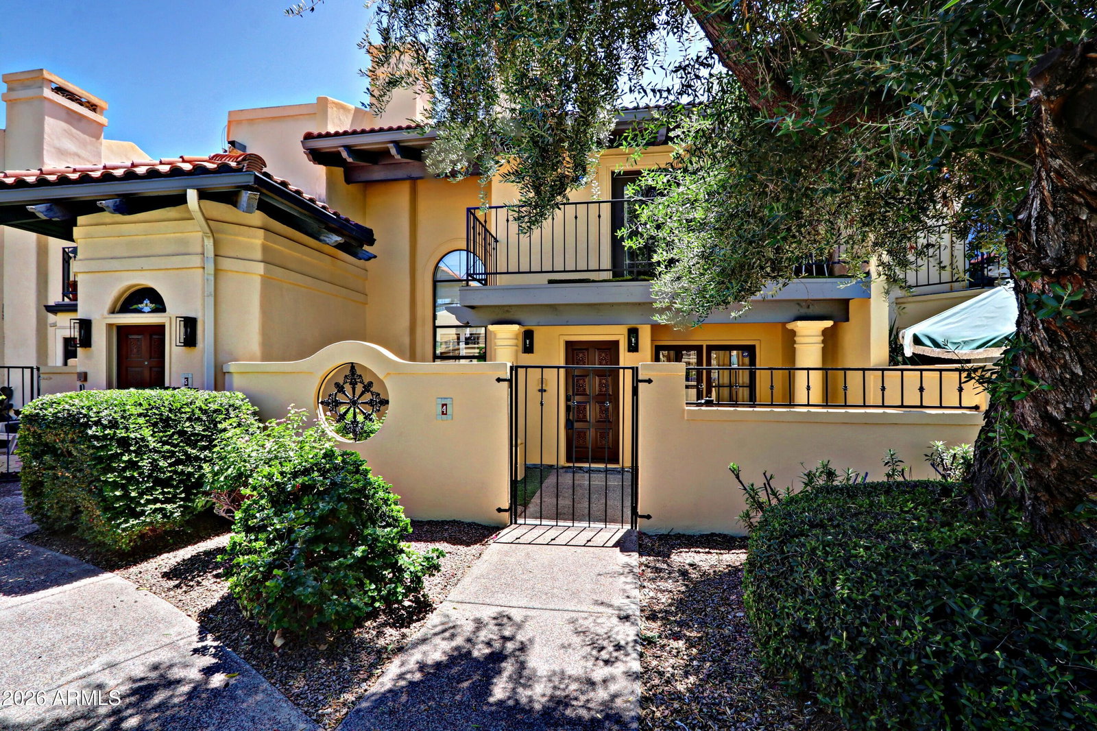 listing main photo