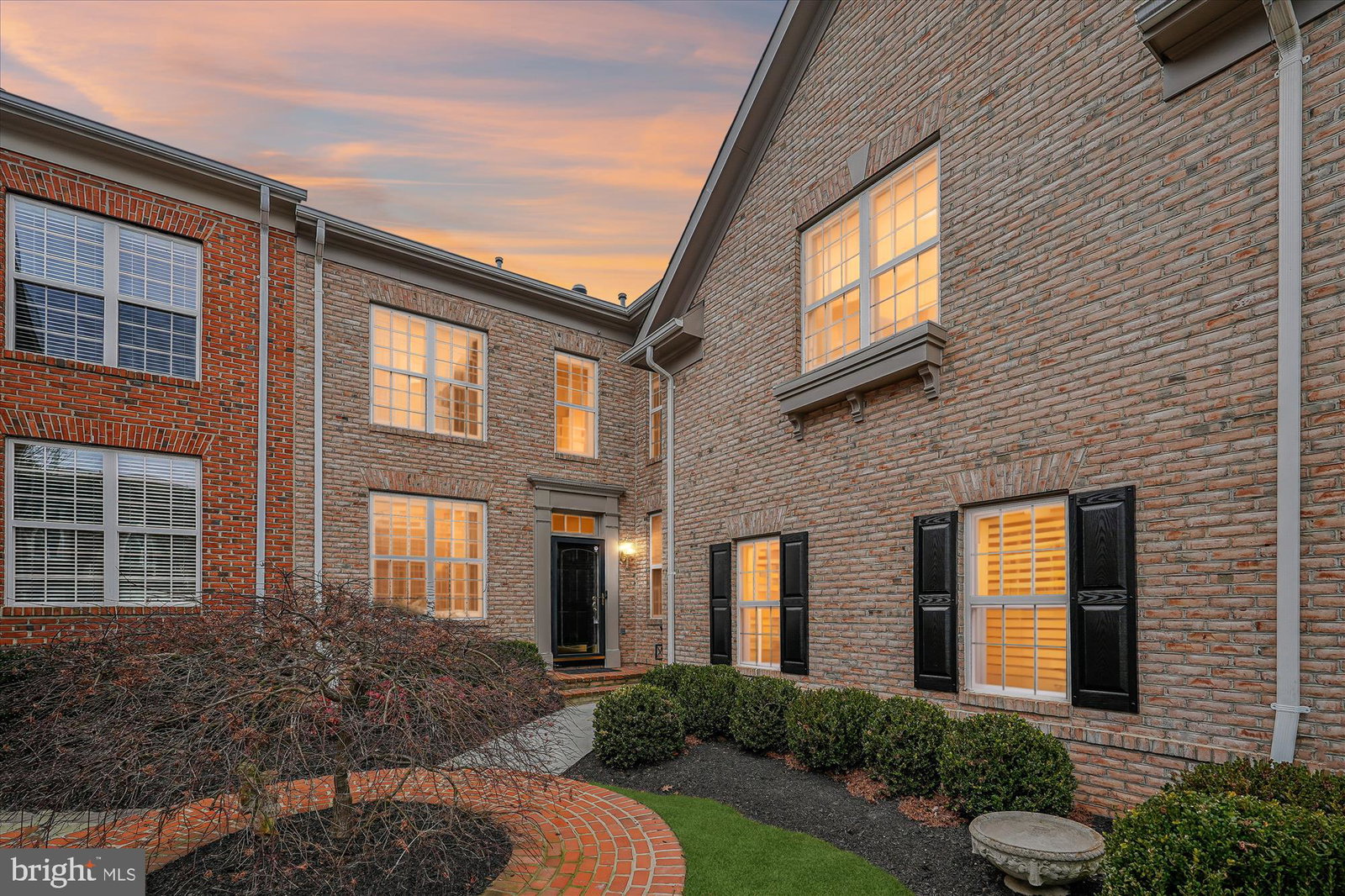 listing main photo