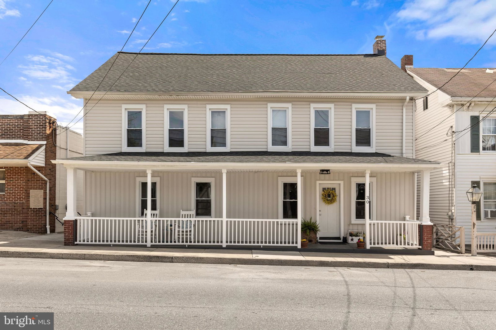 listing main photo