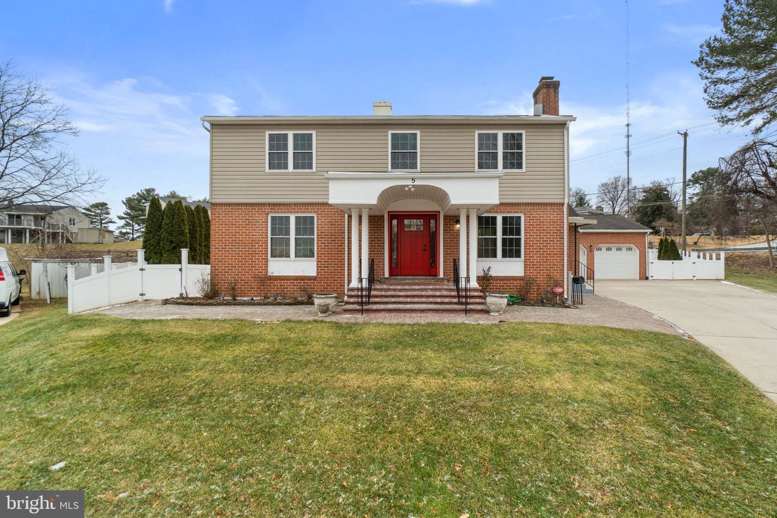 listing main photo