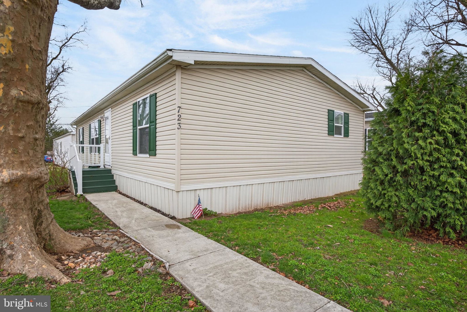 listing main photo