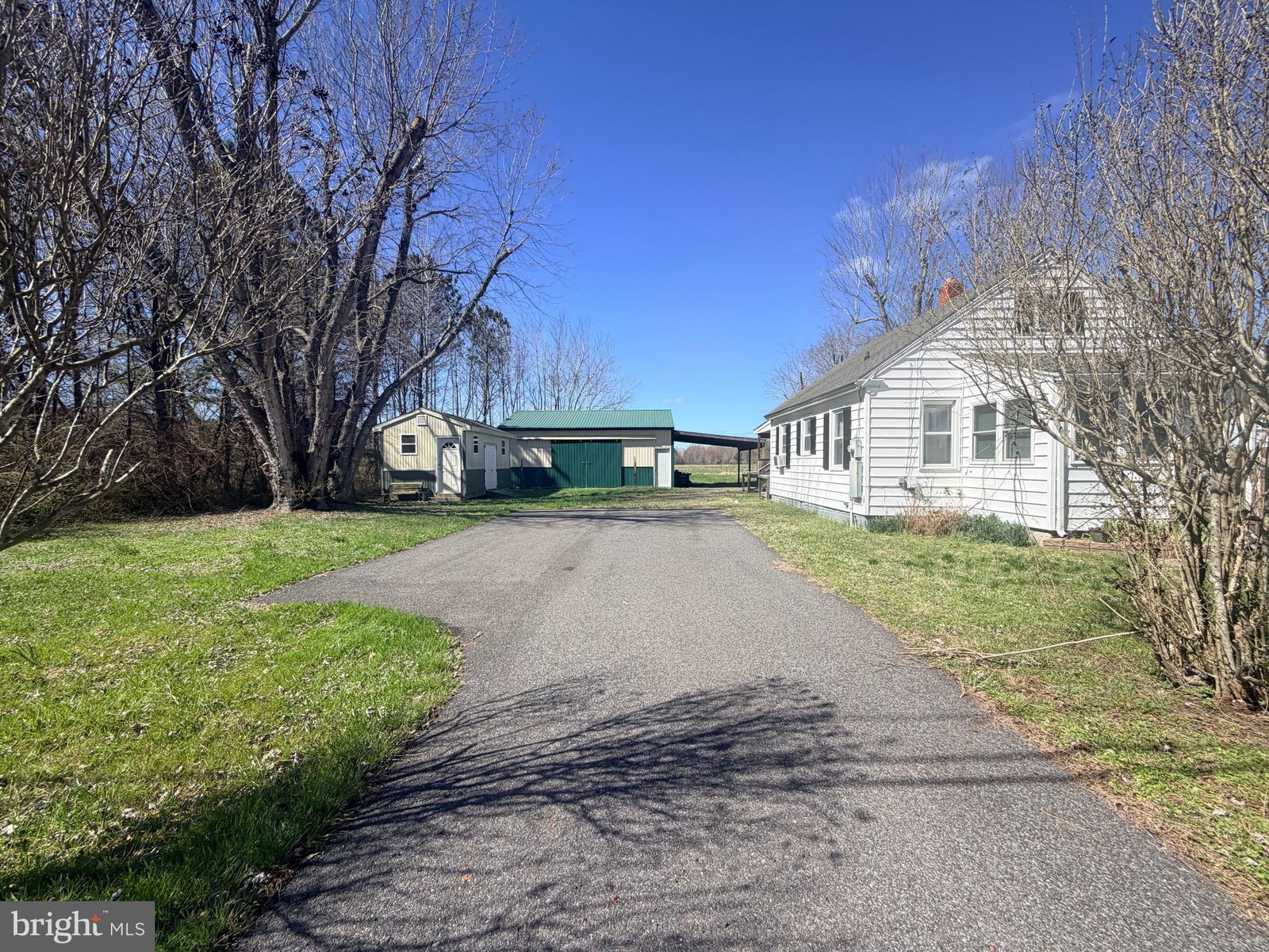 listing main photo