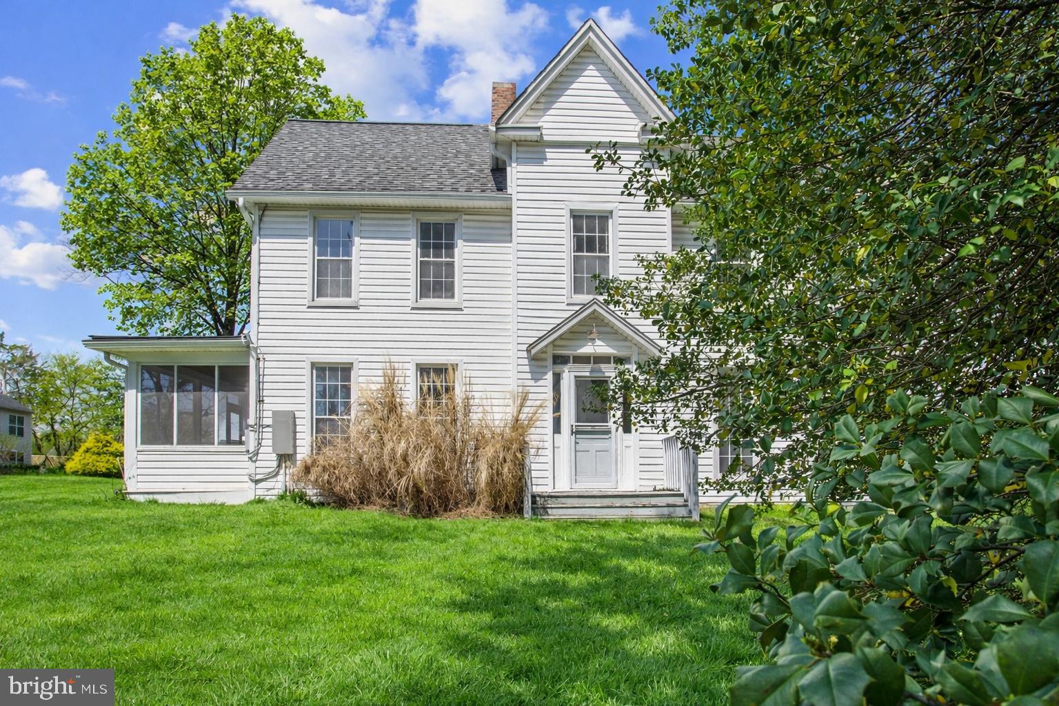 listing main photo