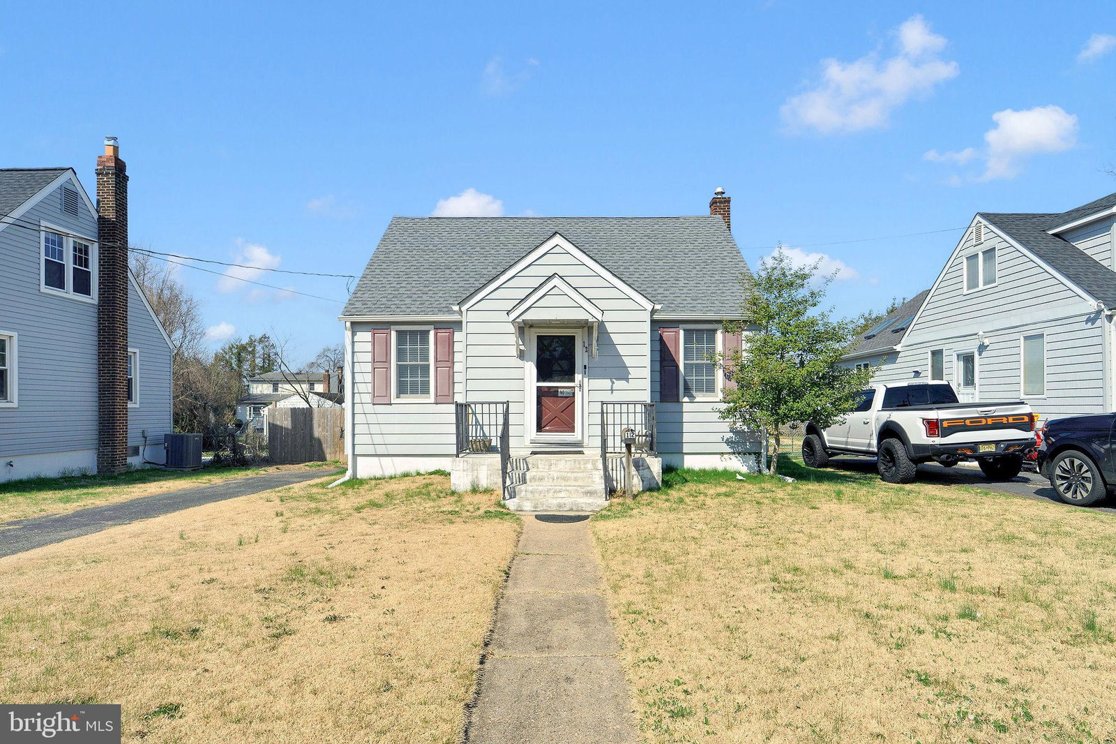 listing main photo