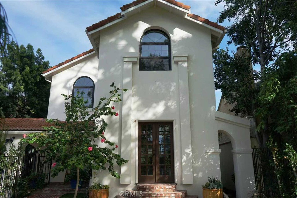 listing main photo