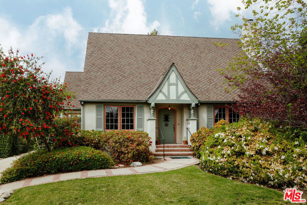 listing main photo