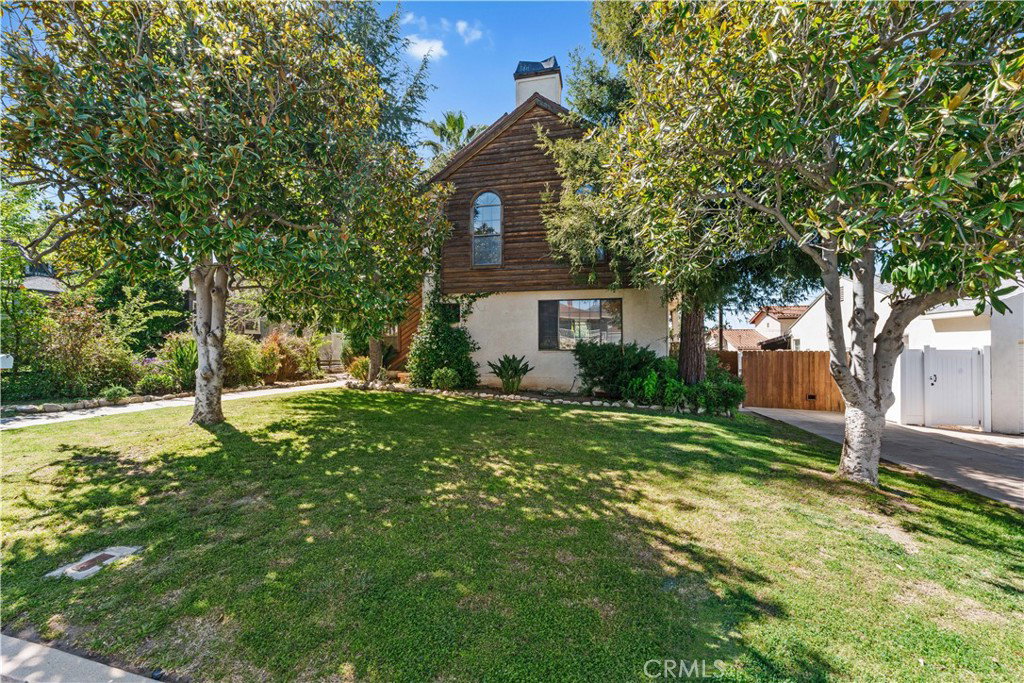 listing main photo