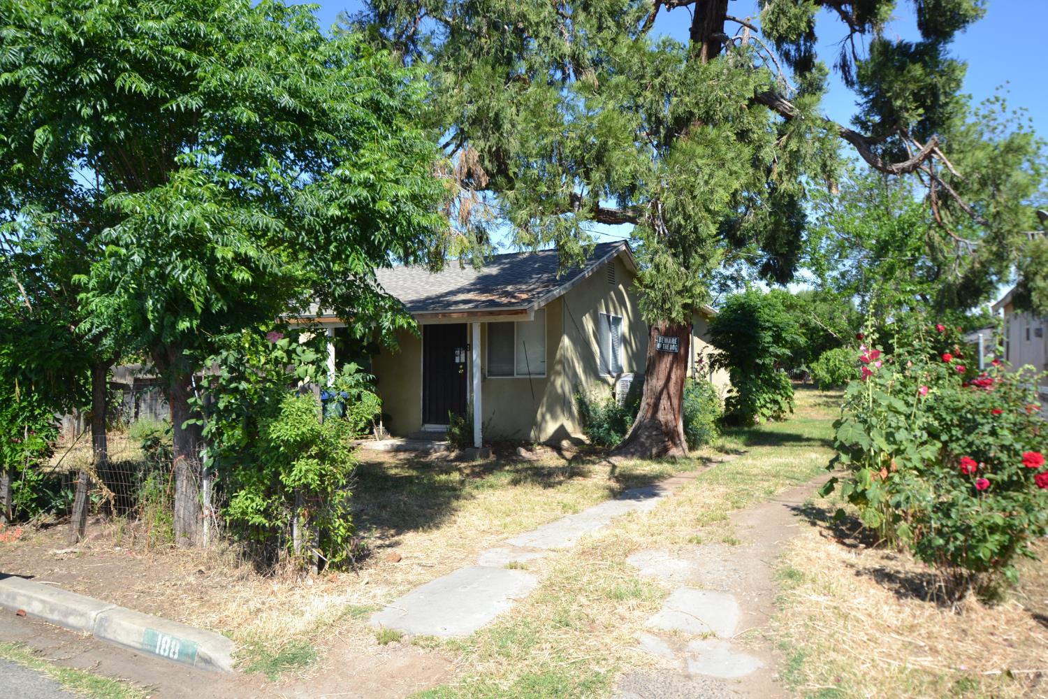 listing main photo