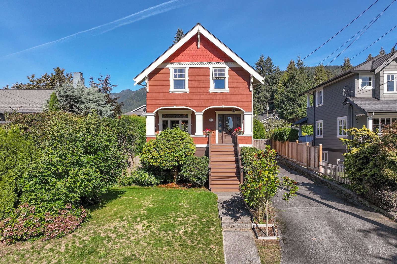 listing main photo
