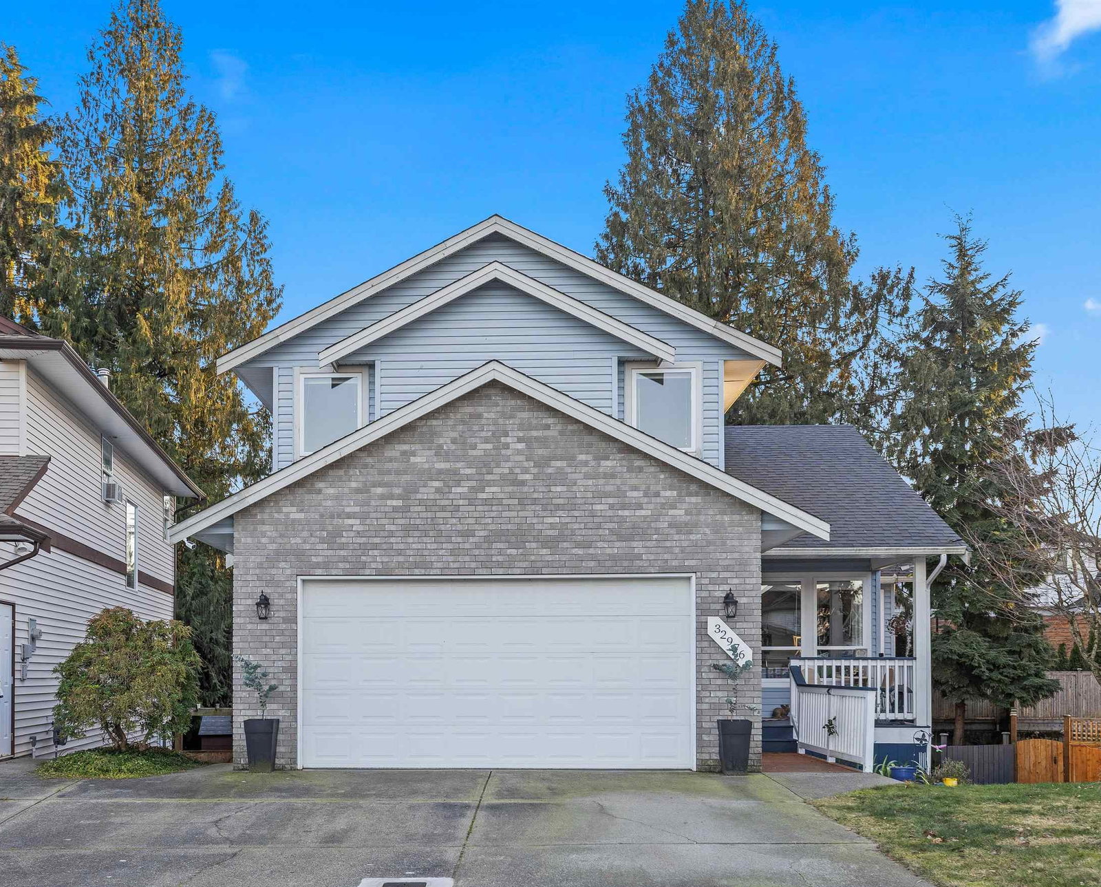 listing main photo