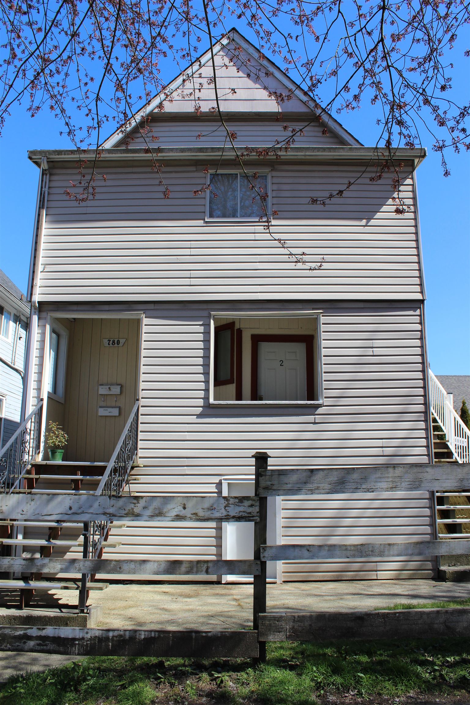 listing main photo