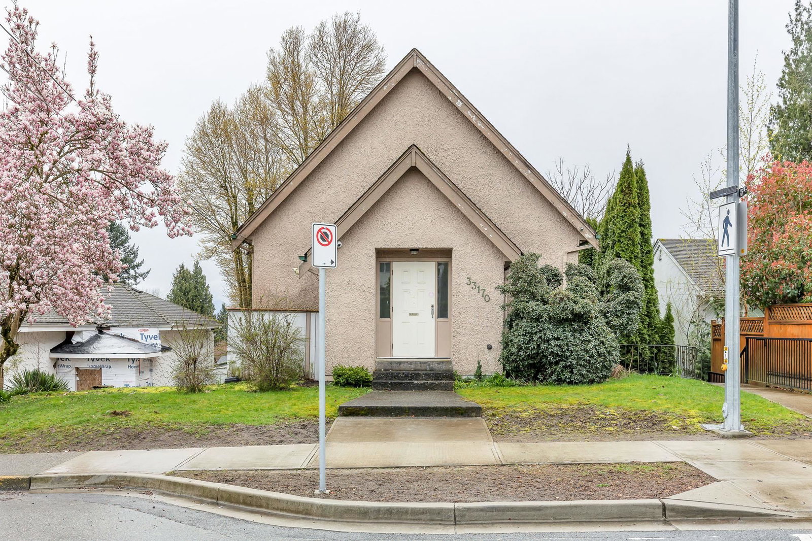 listing main photo