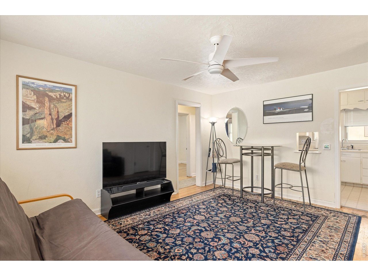 listing main photo