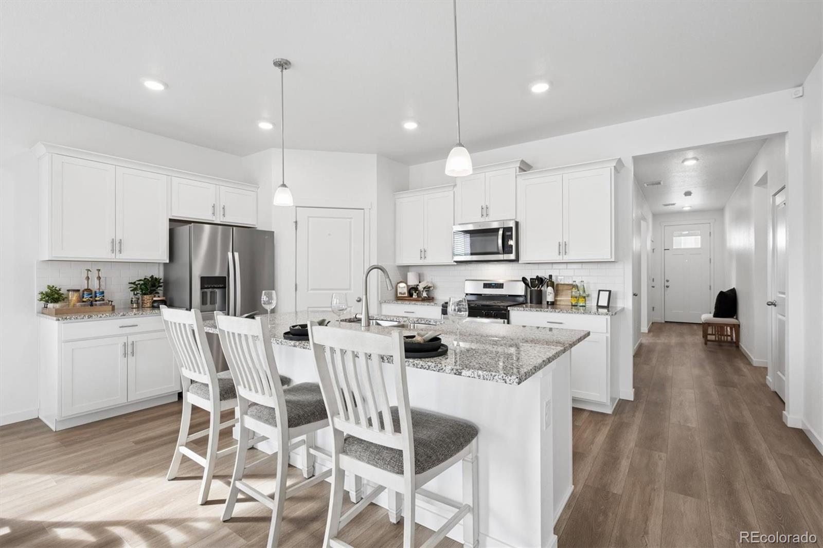 listing main photo