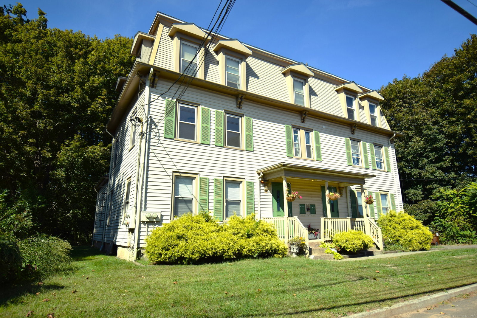 listing main photo
