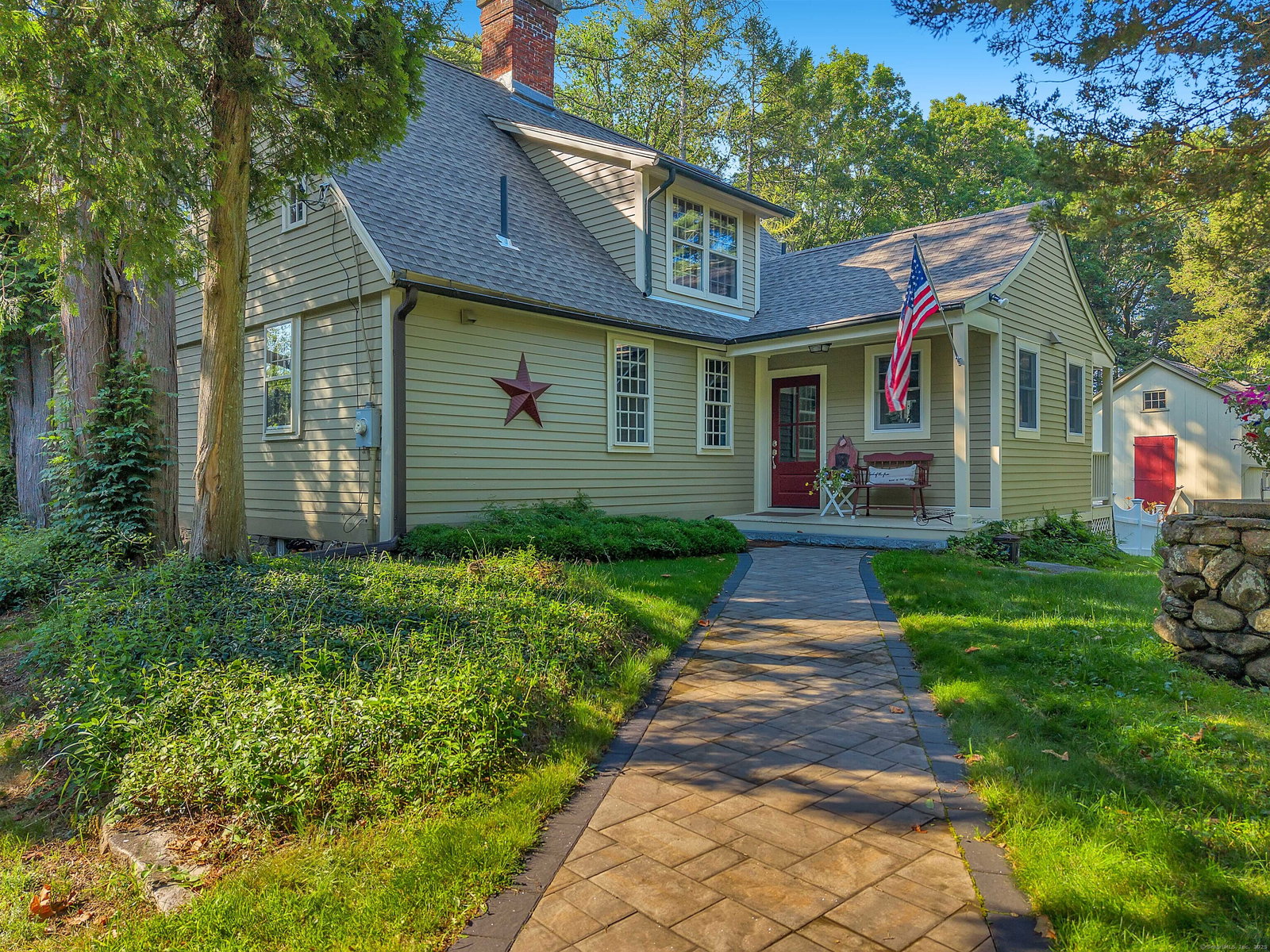 listing main photo