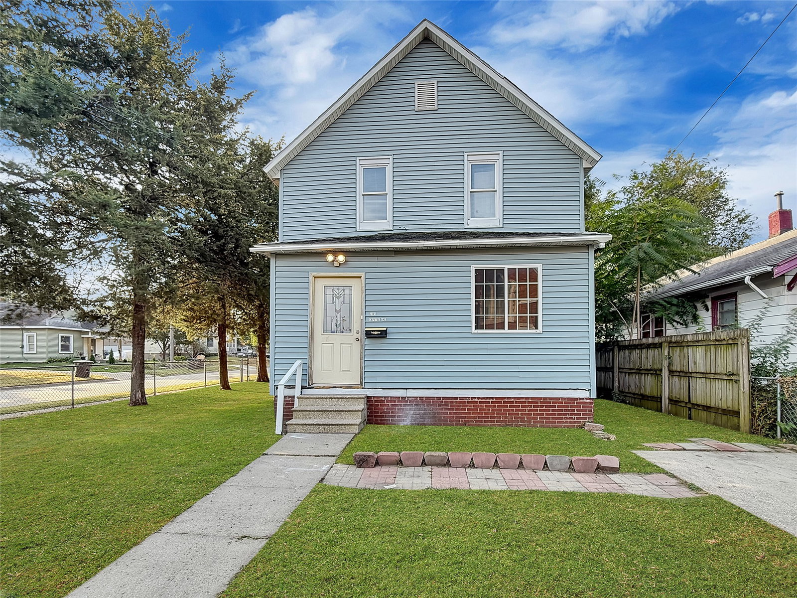 listing main photo