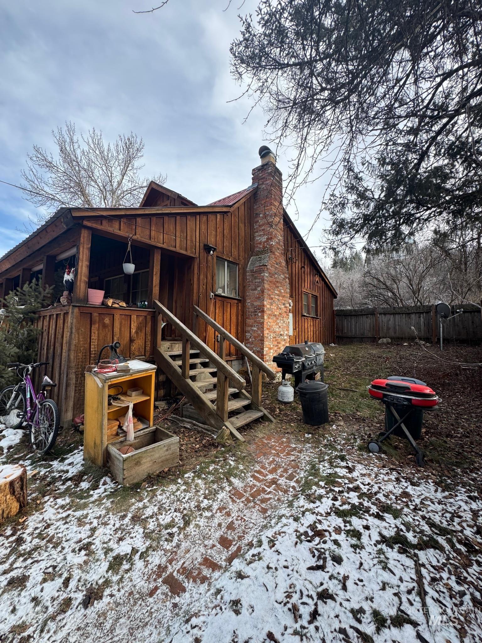 listing main photo