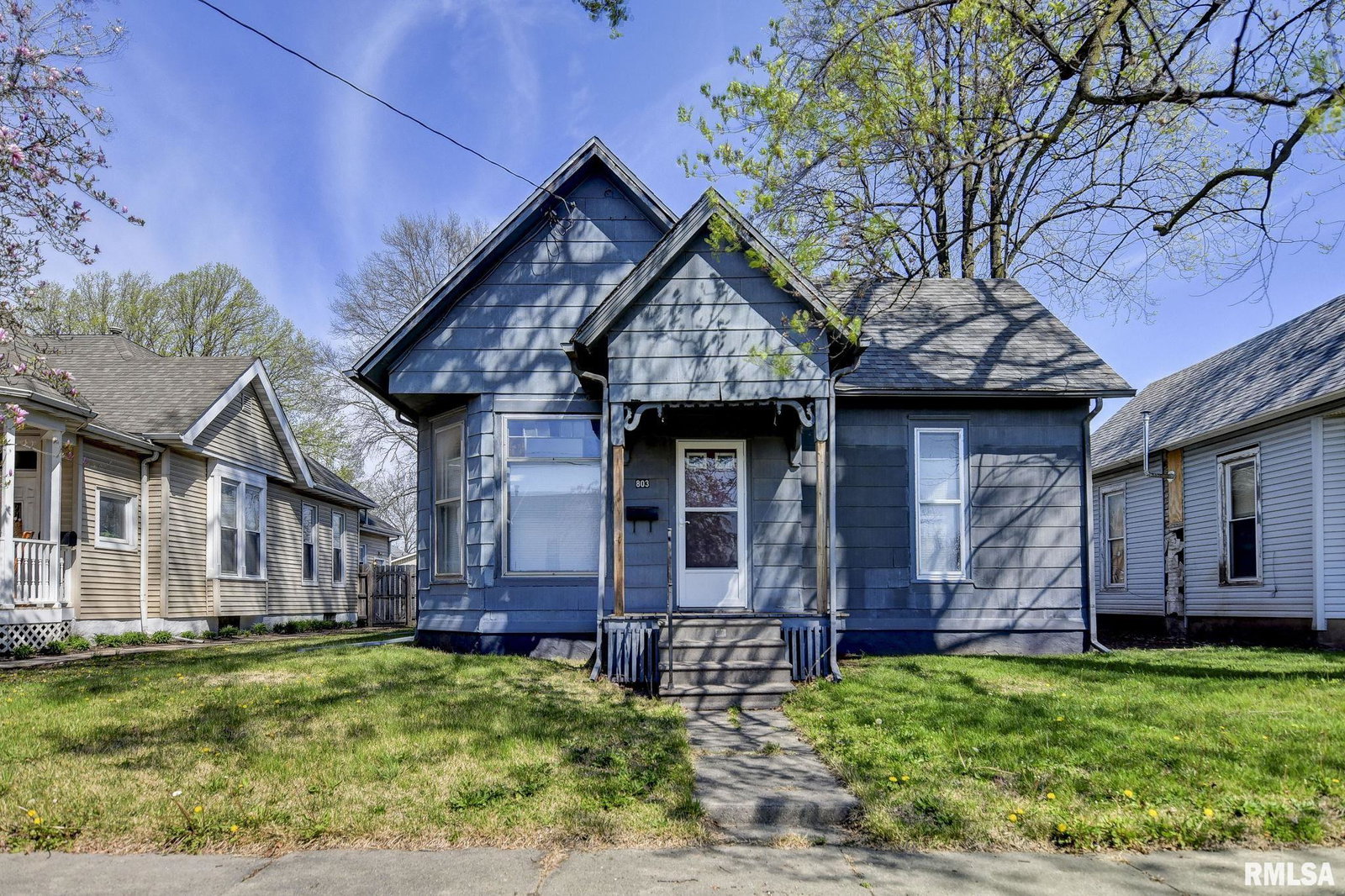 listing main photo