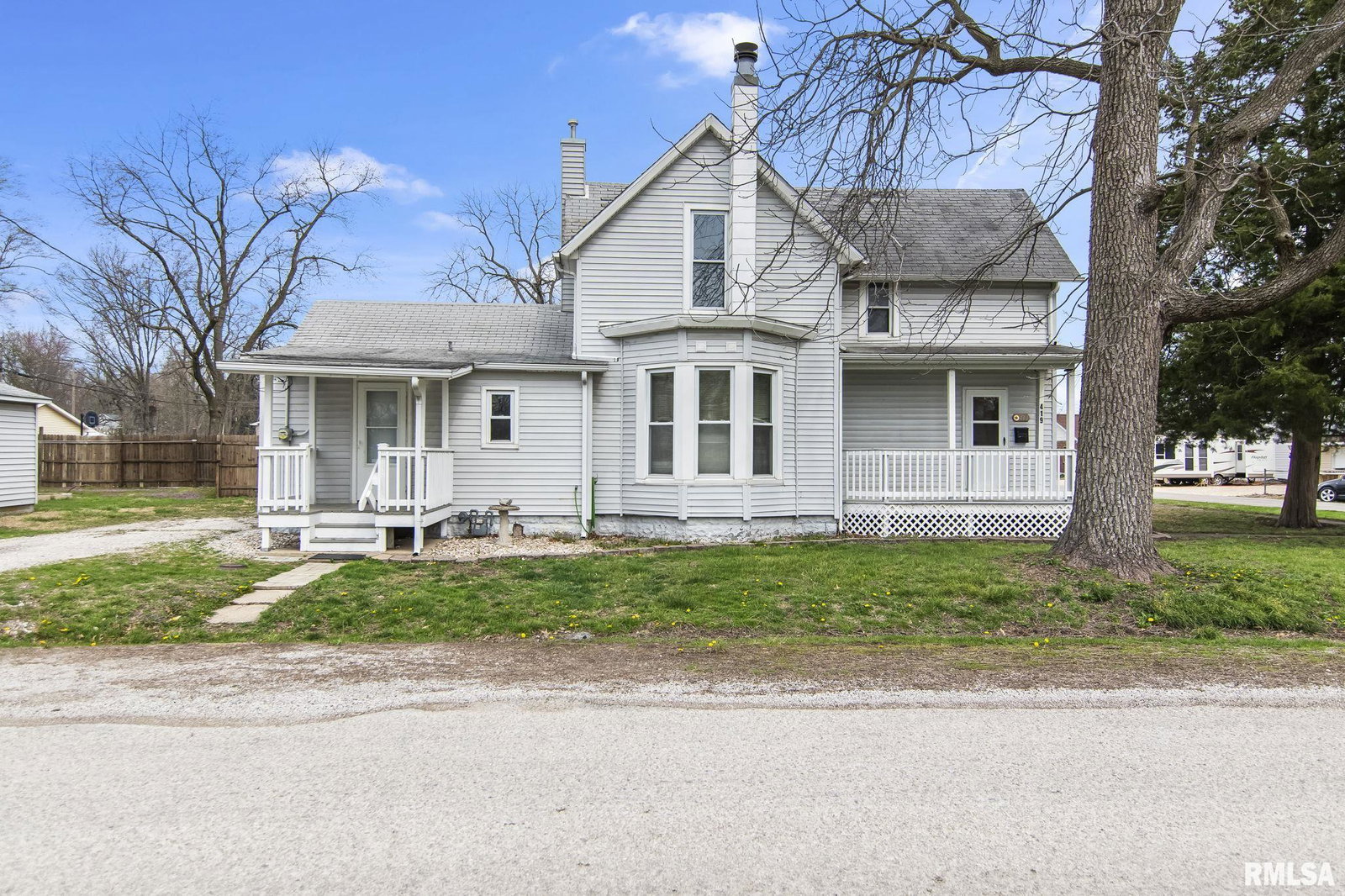 listing main photo