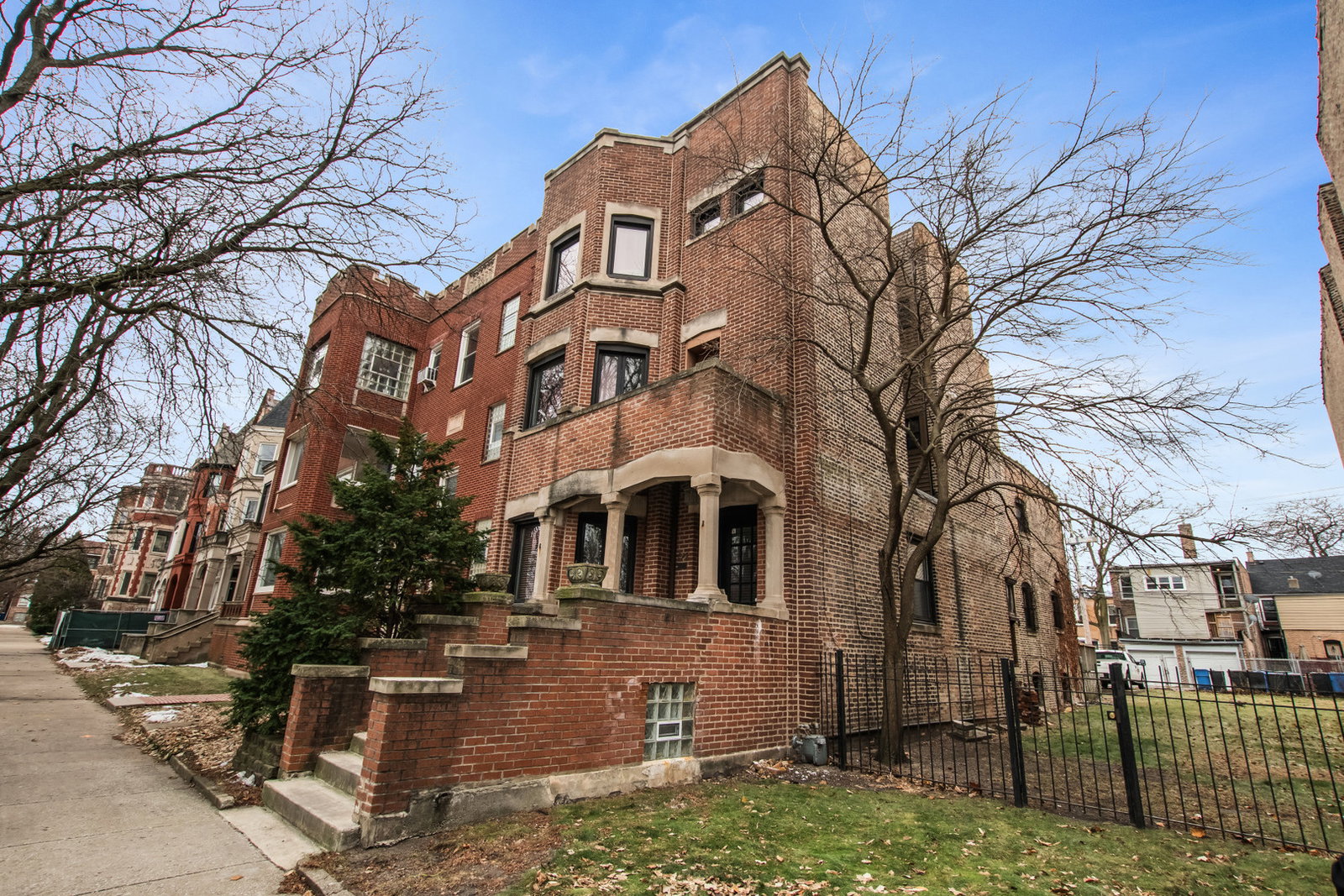 listing main photo