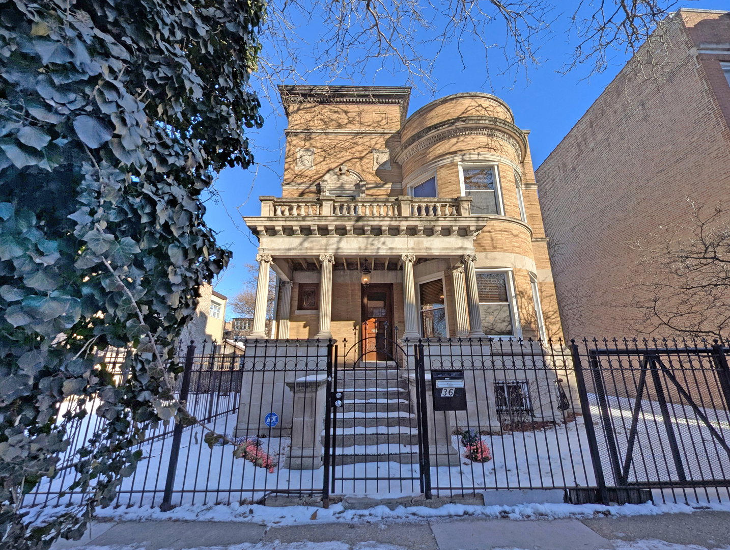 listing main photo