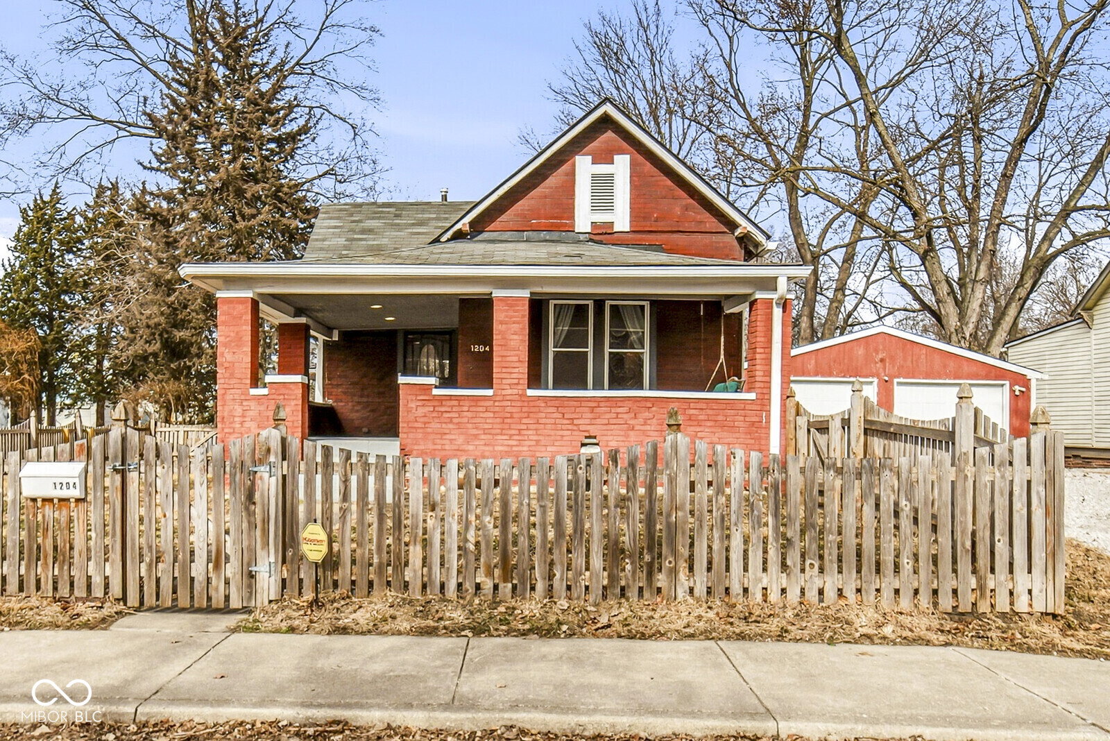 listing main photo