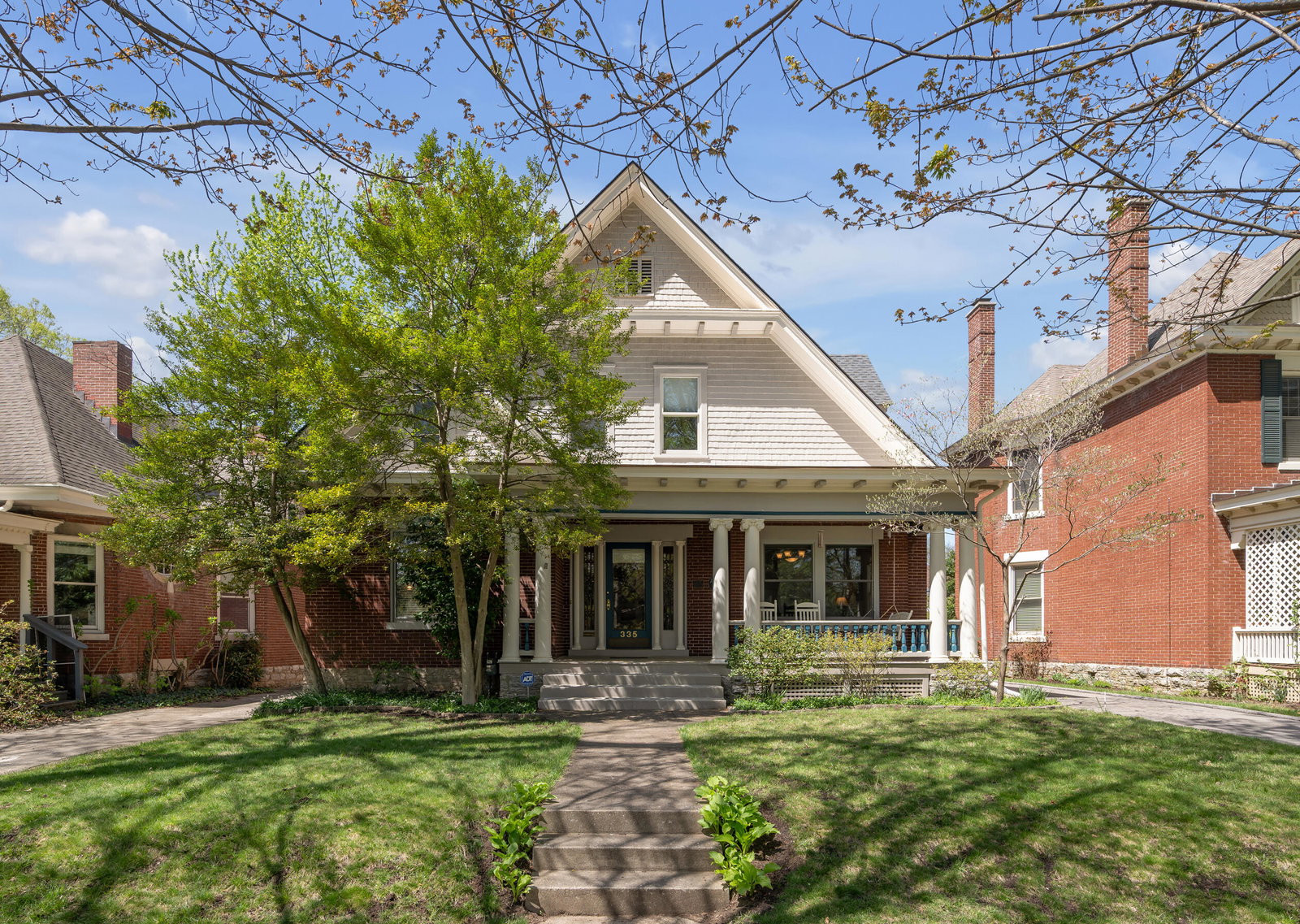 listing main photo