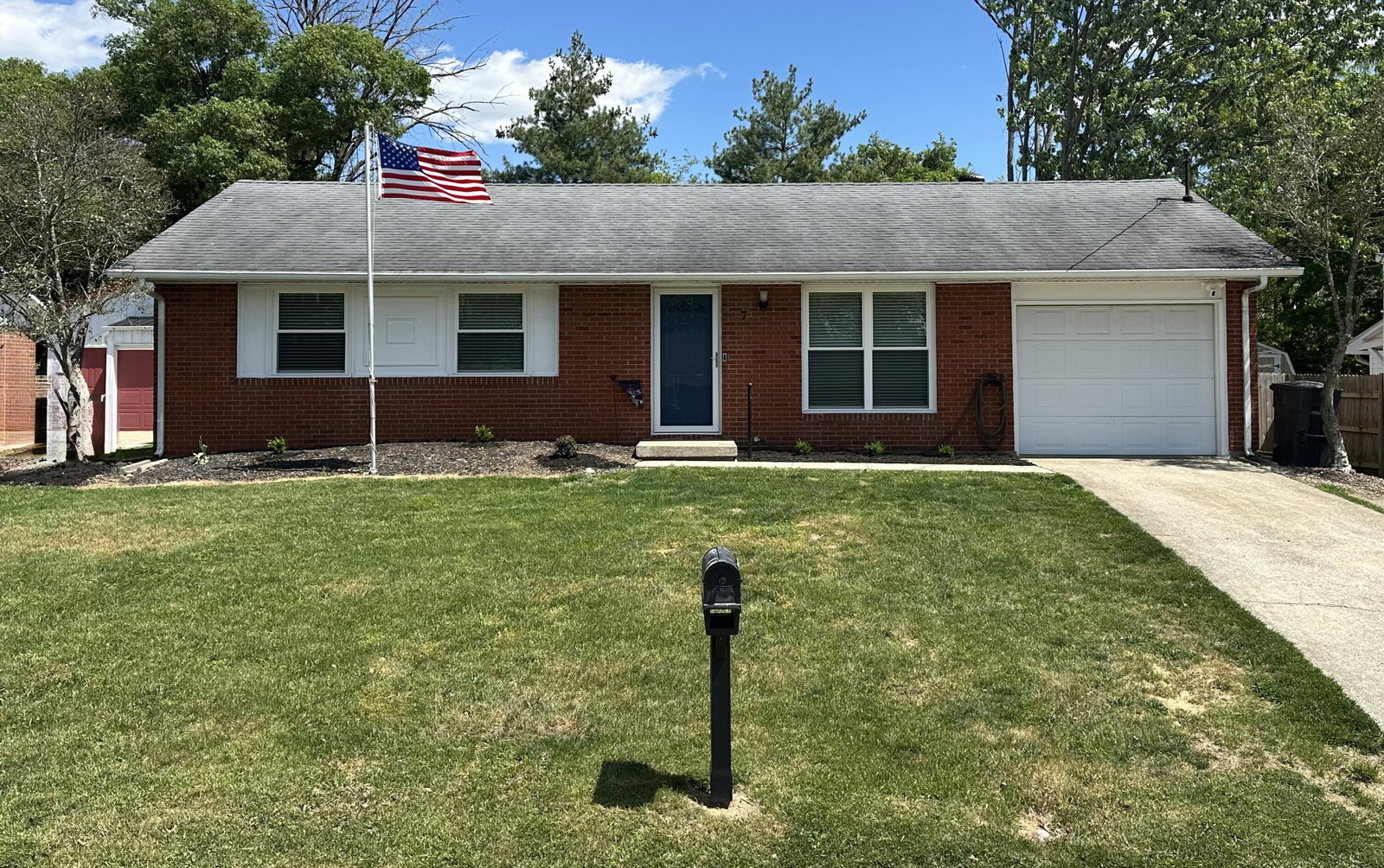 listing main photo