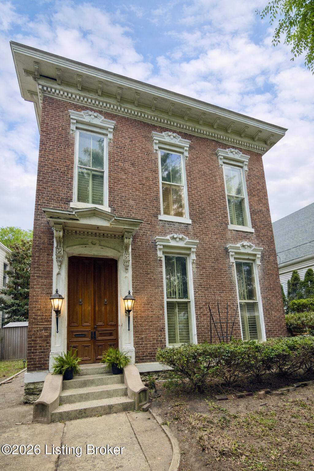 listing main photo
