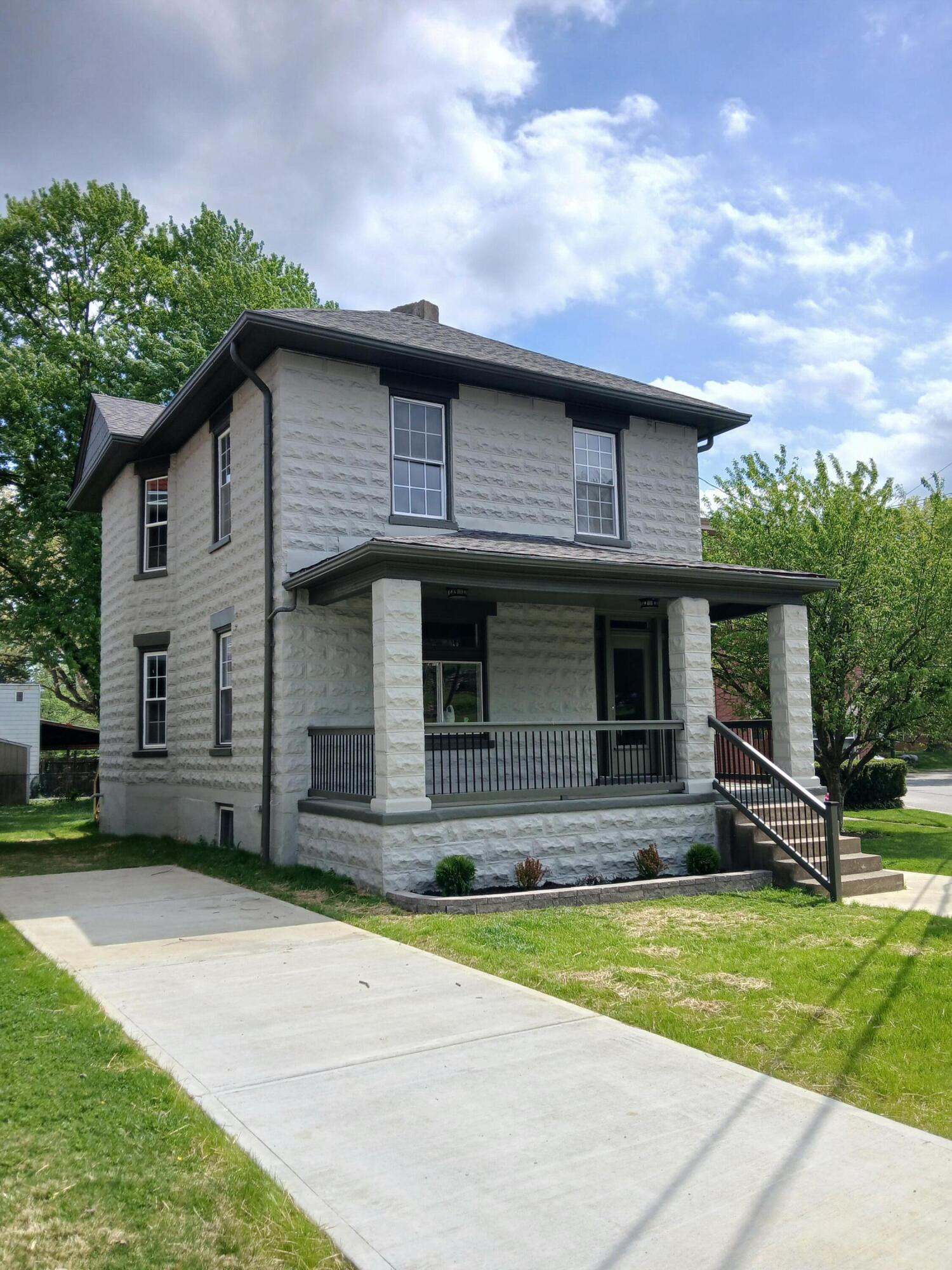 listing main photo