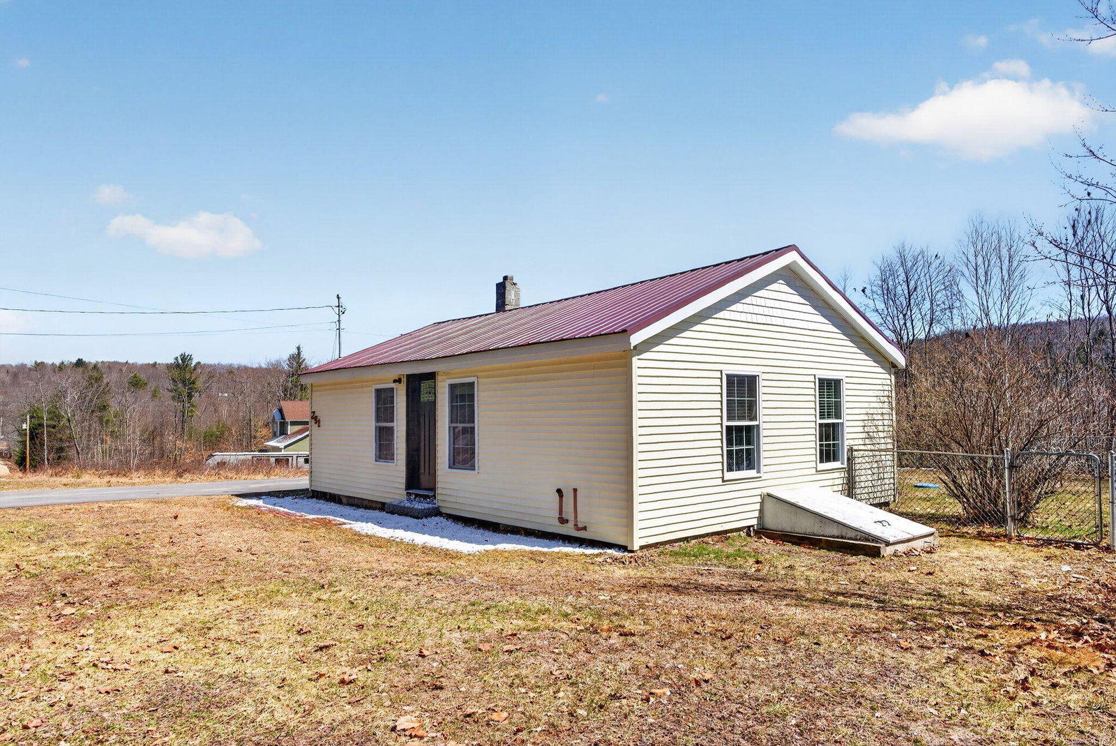 listing main photo