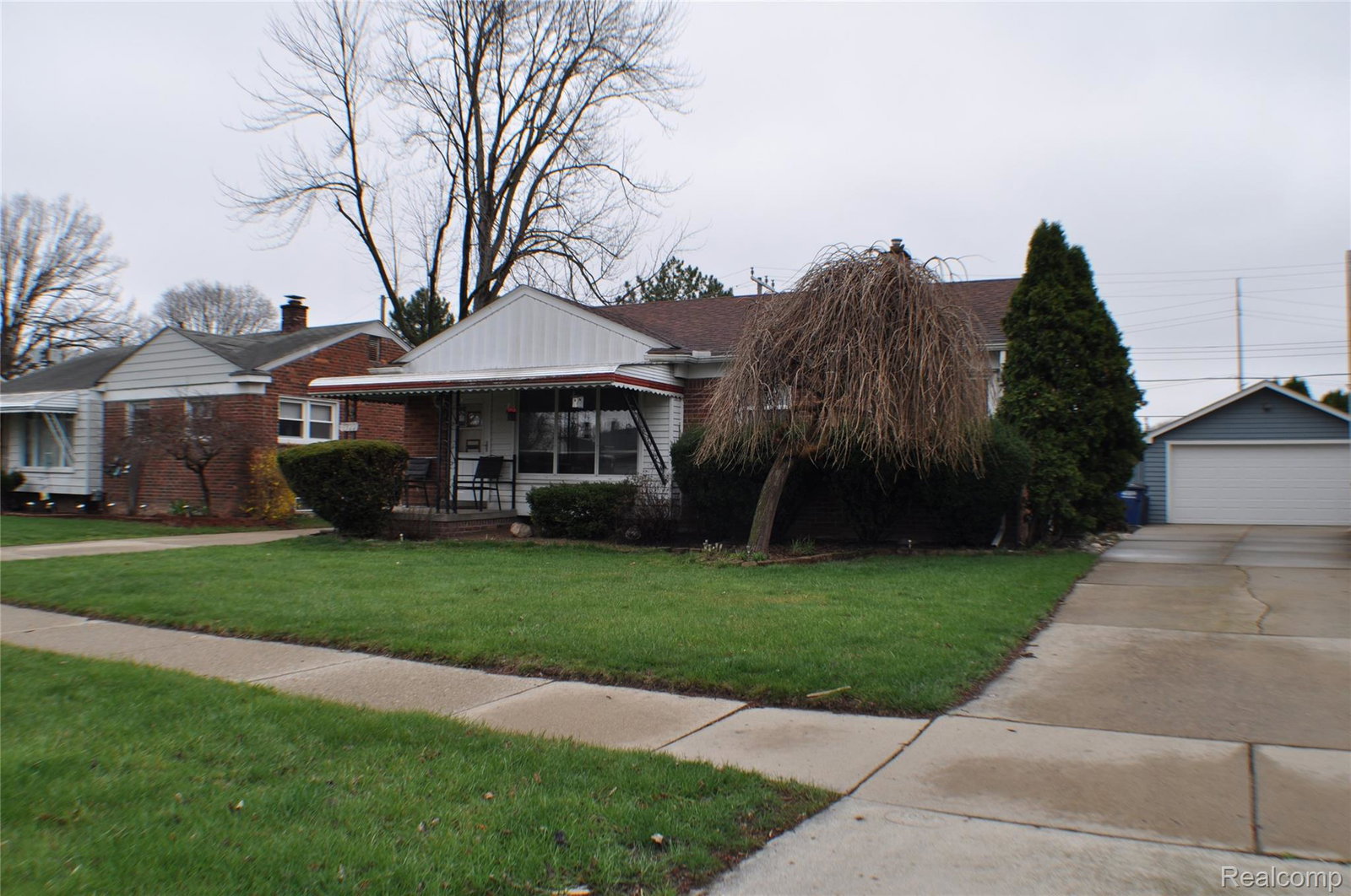 listing main photo