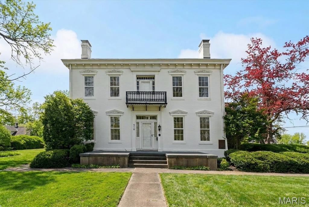 listing main photo
