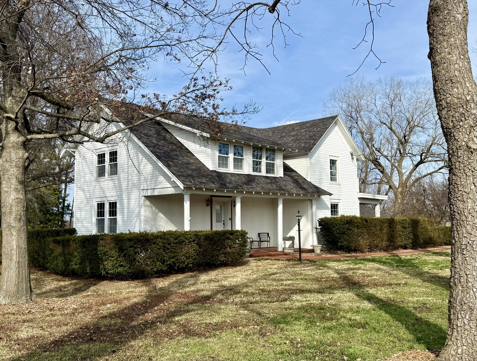 listing main photo