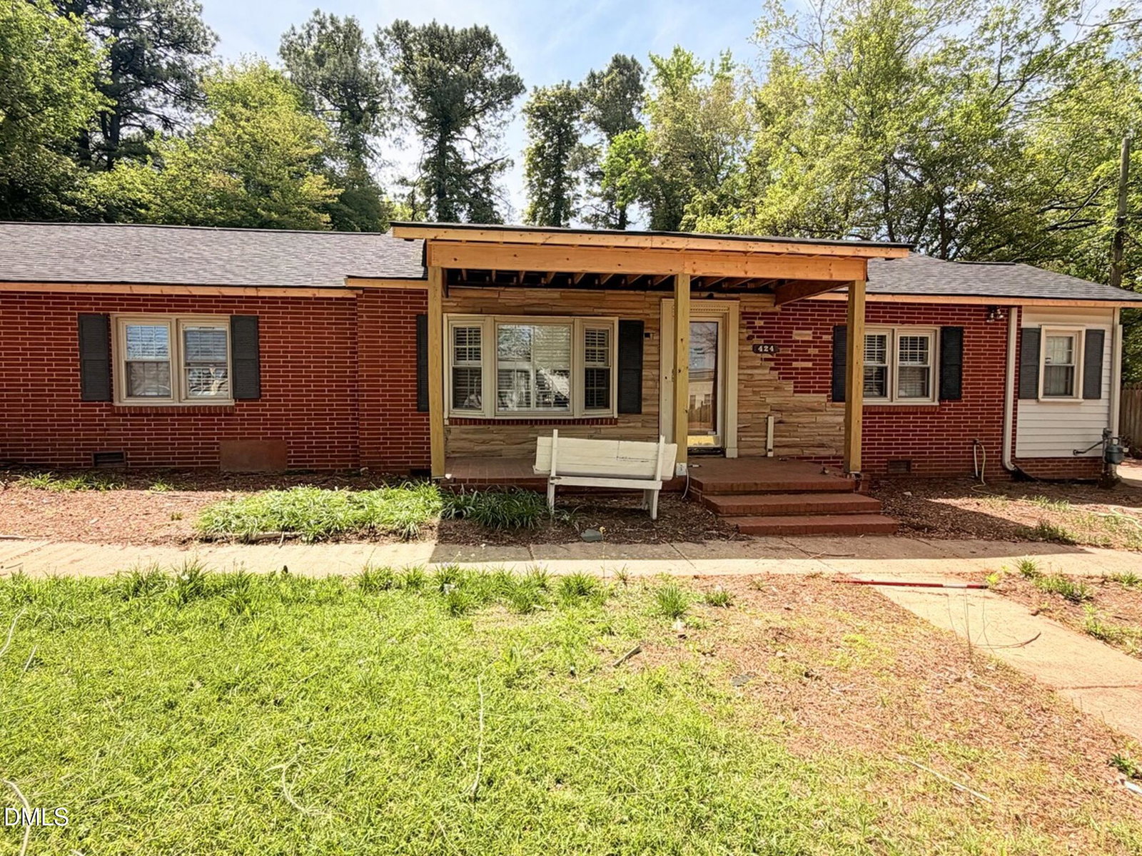 listing main photo