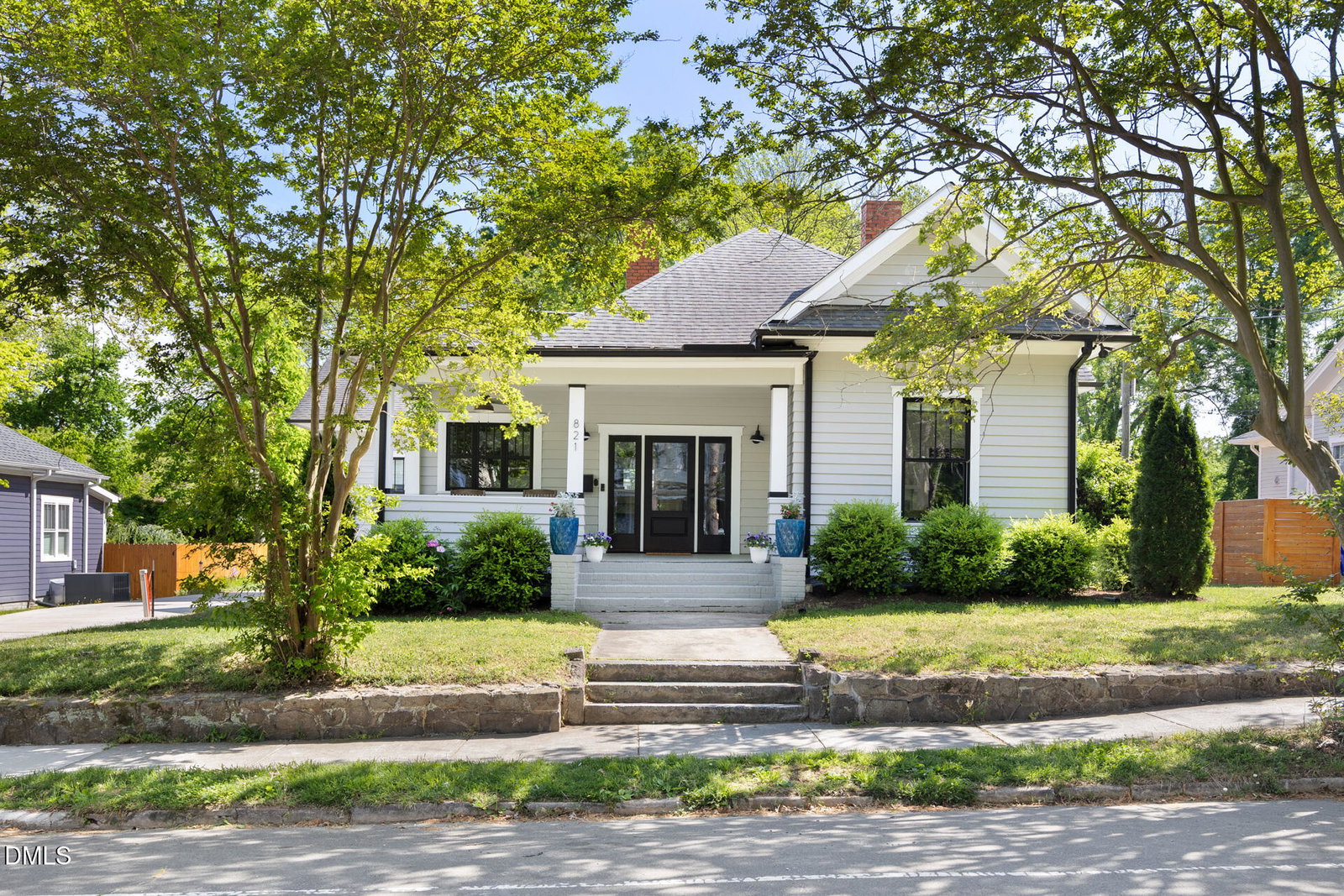 listing main photo
