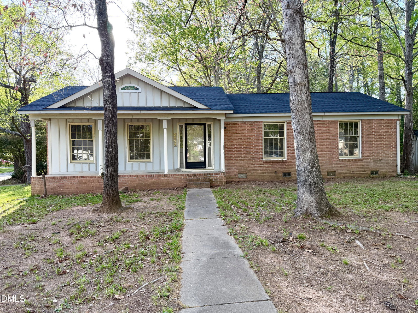 listing main photo