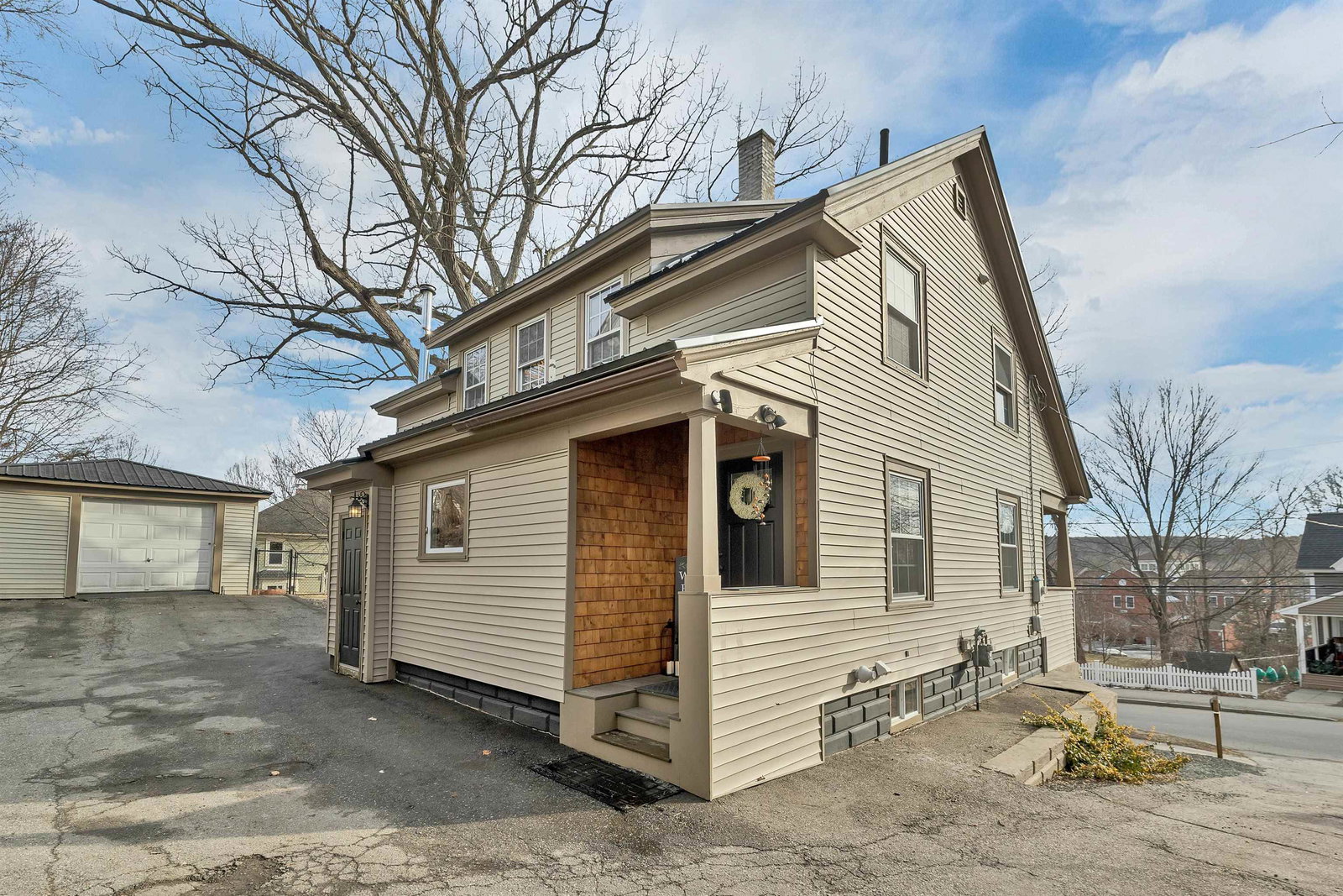 listing main photo
