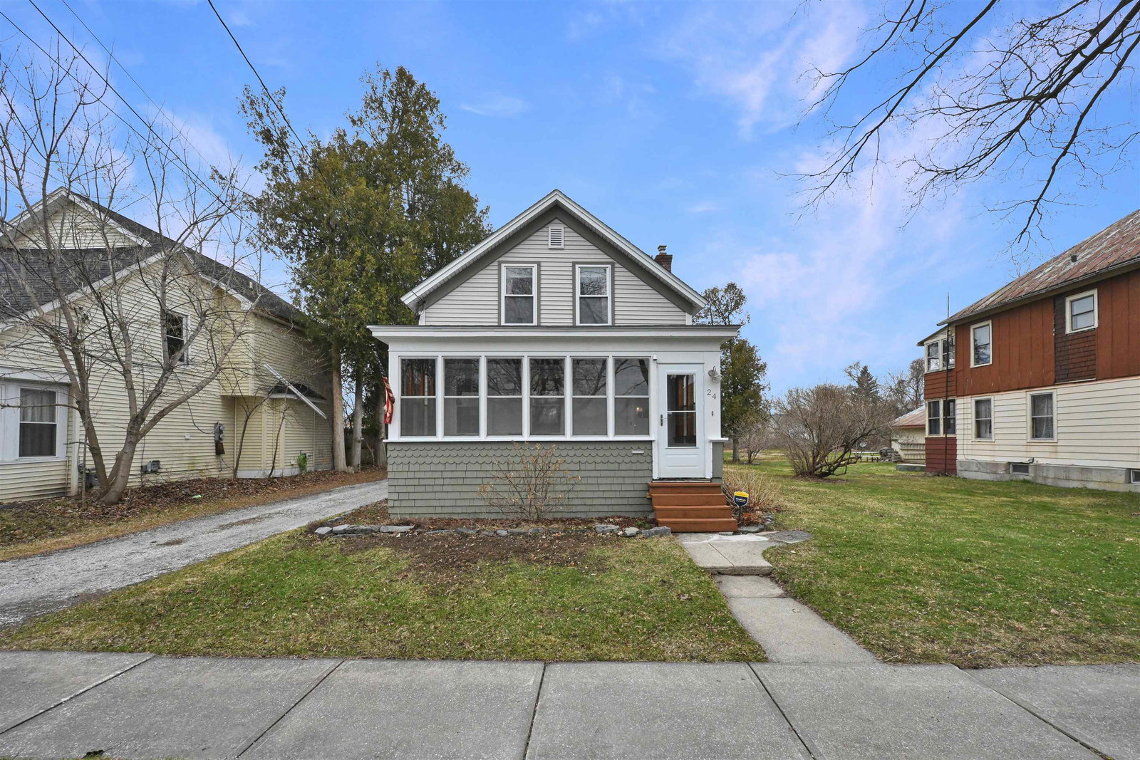 listing main photo
