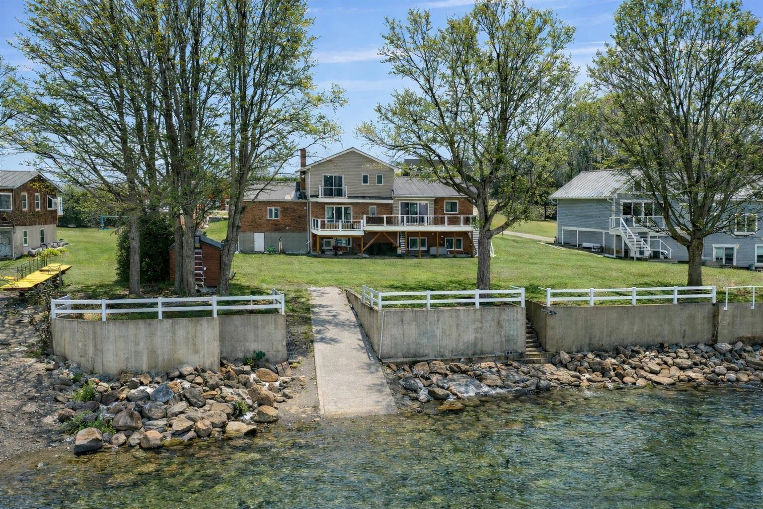 listing main photo