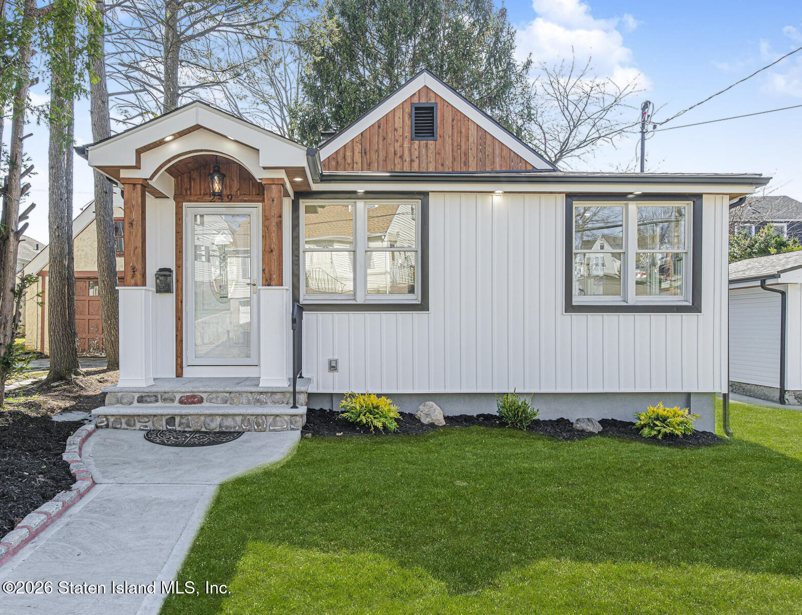 listing main photo