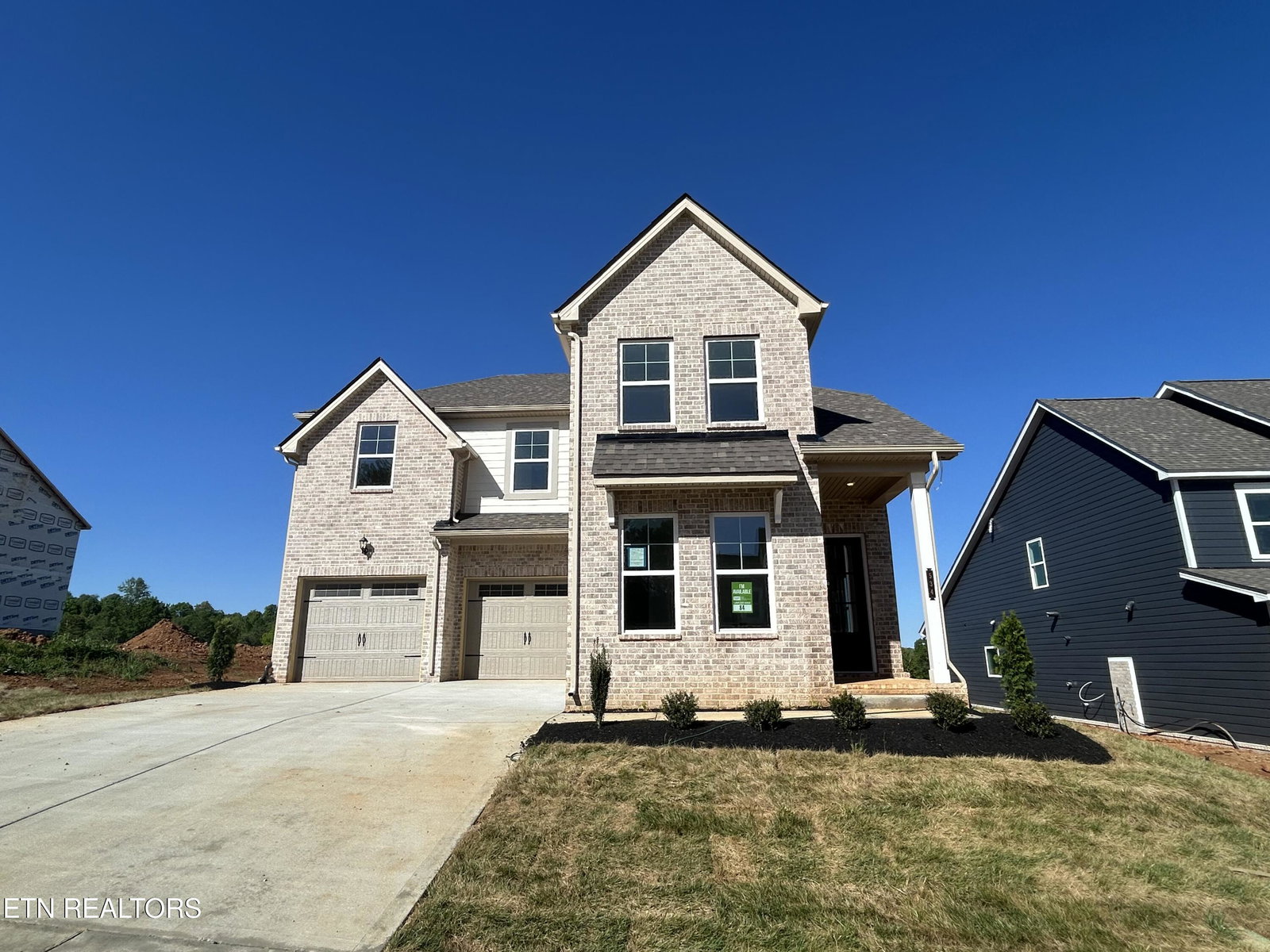 listing main photo