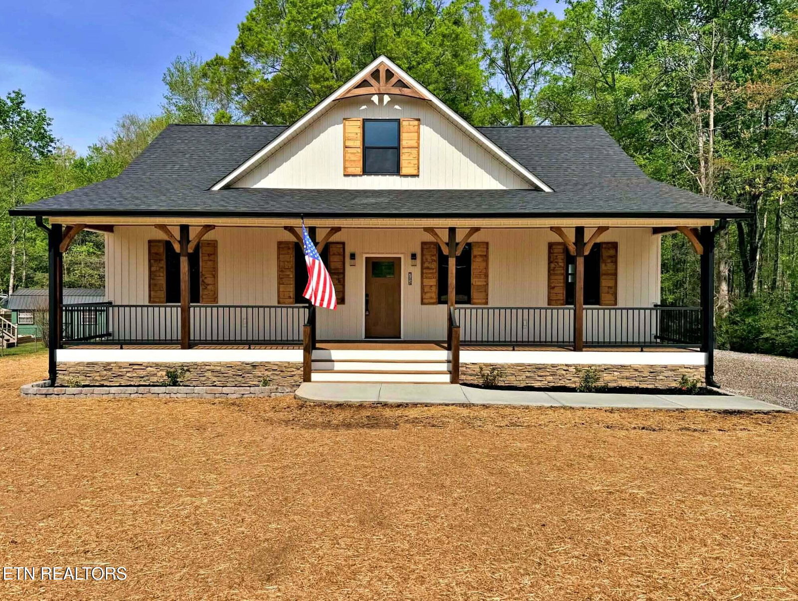 listing main photo