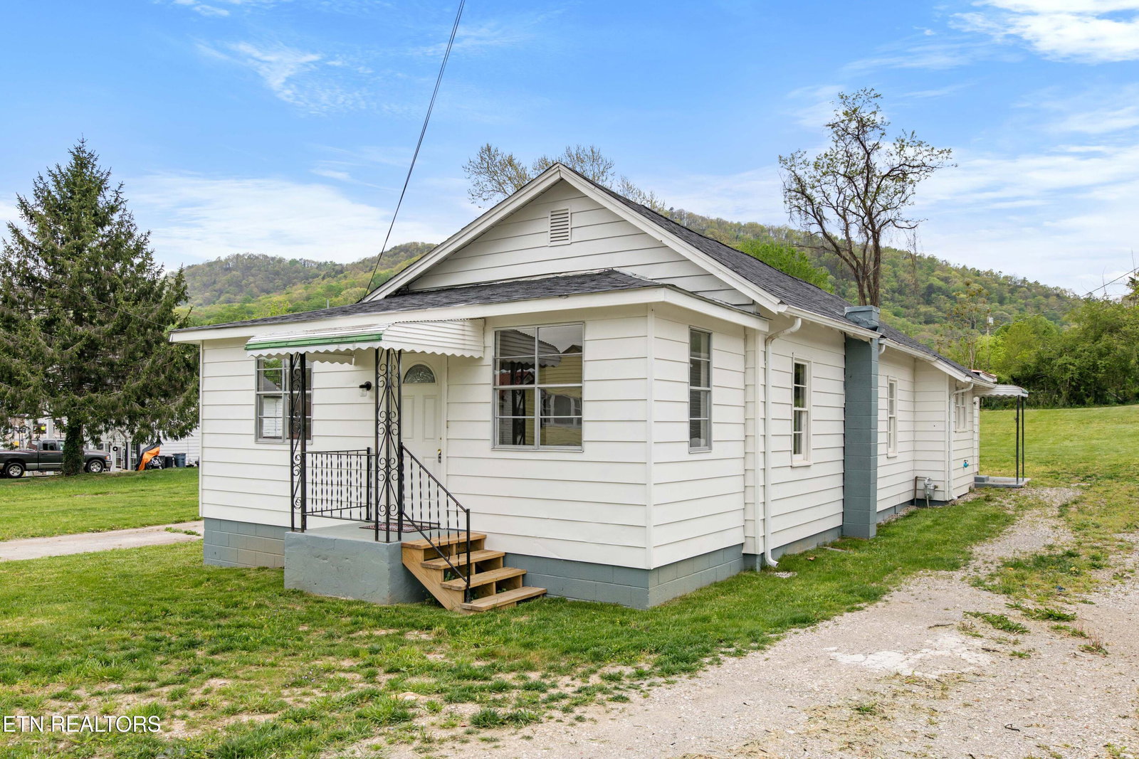 listing main photo