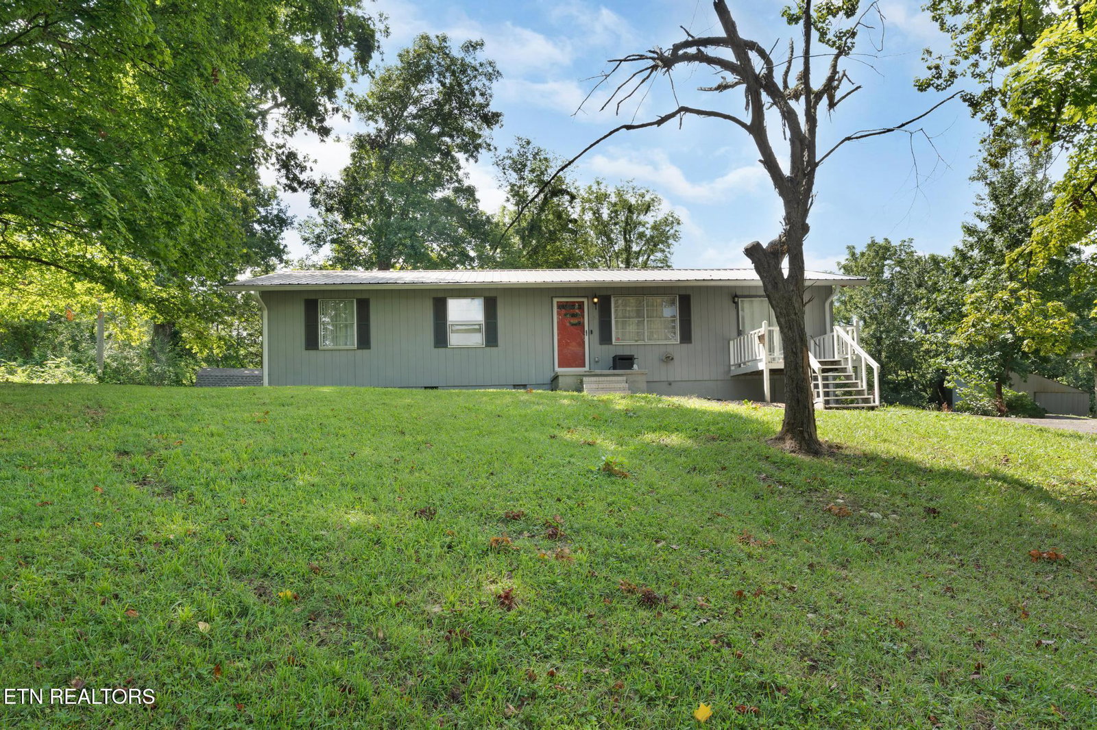 listing main photo