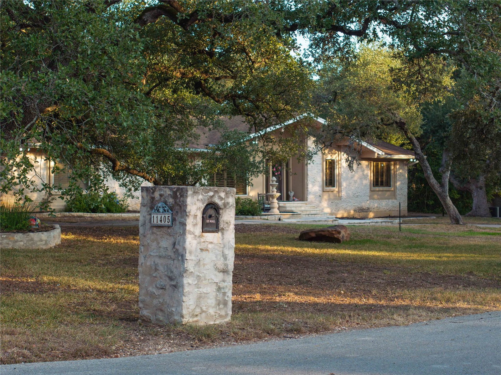 listing main photo