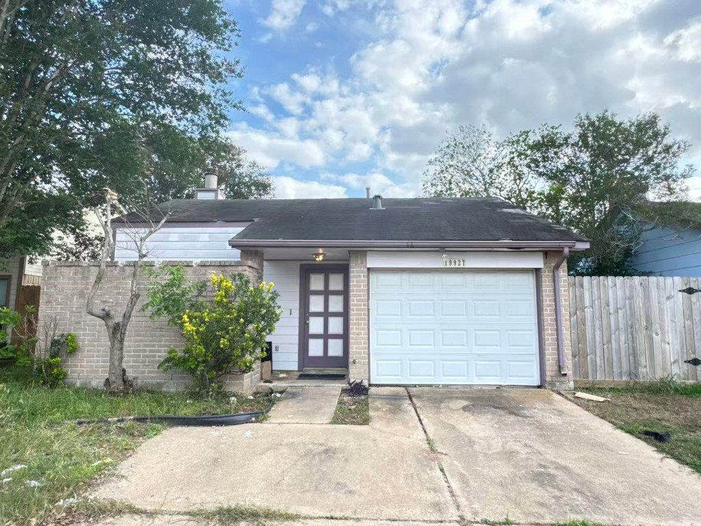 listing main photo