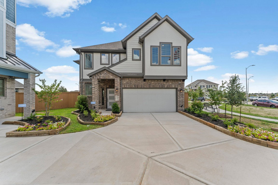 listing main photo
