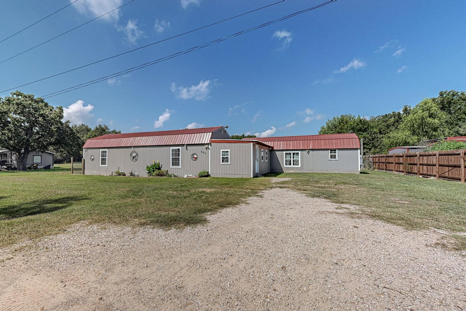 listing main photo